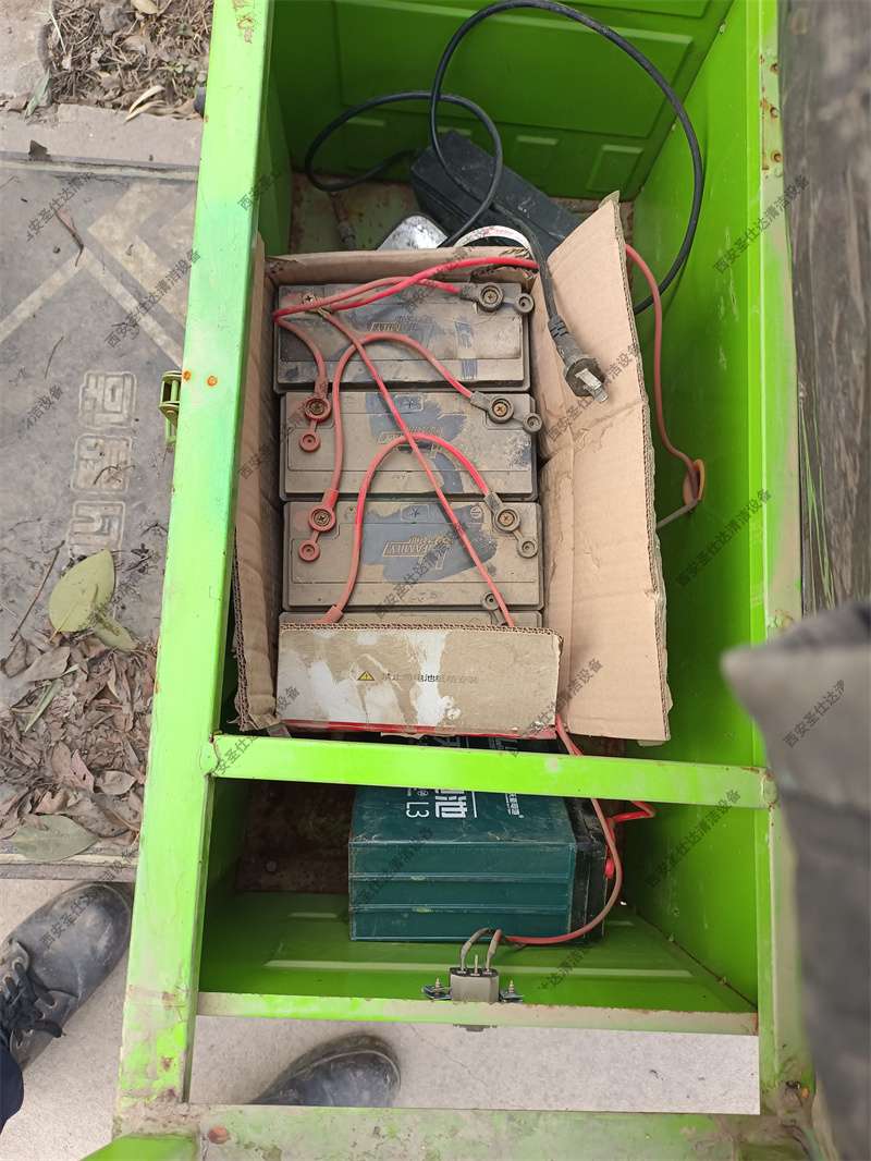 电动三轮洒水车维修05.jpg