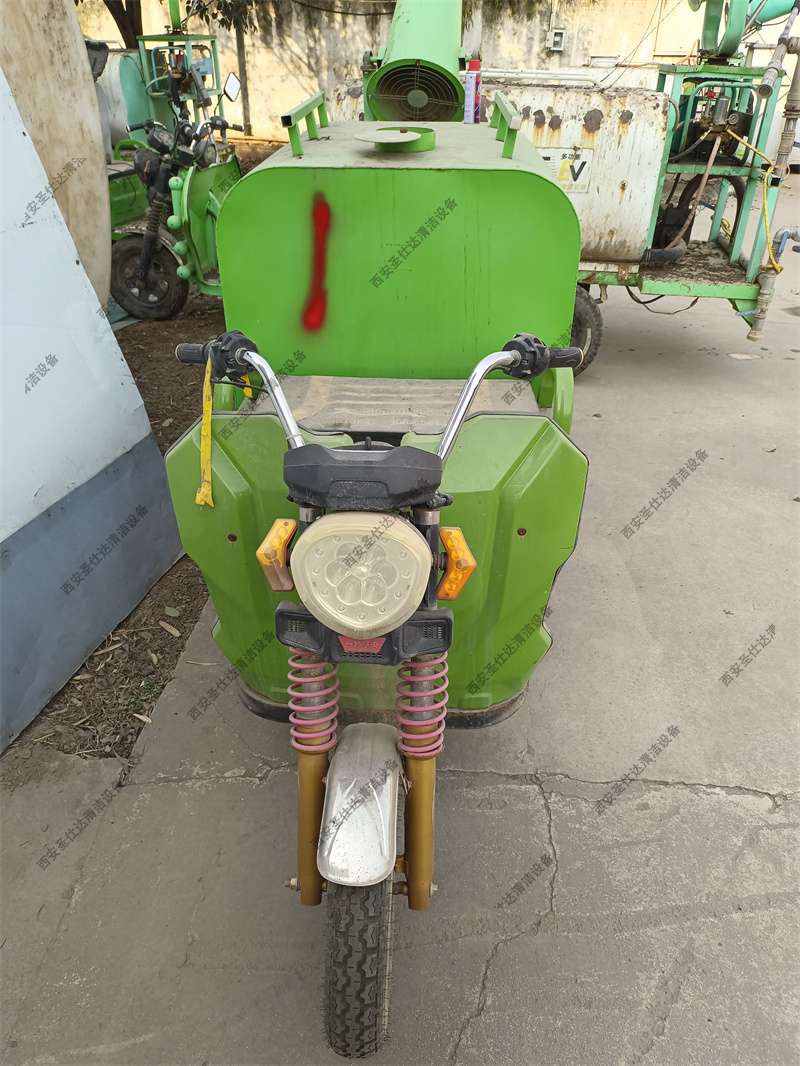 电动三轮洒水车维修01.jpg