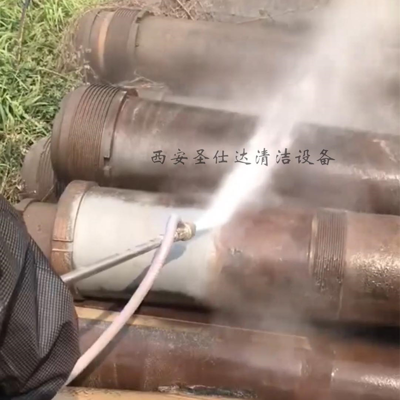 高压水枪喷砂除锈除漆.jpg
