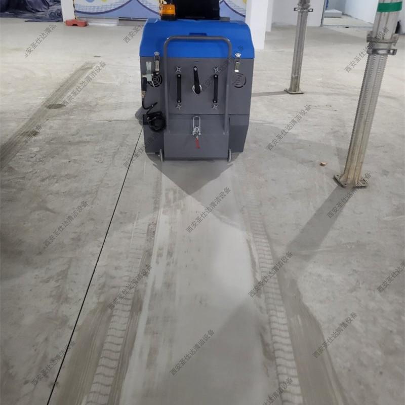 停车场驾驶式清扫车 (5).jpg