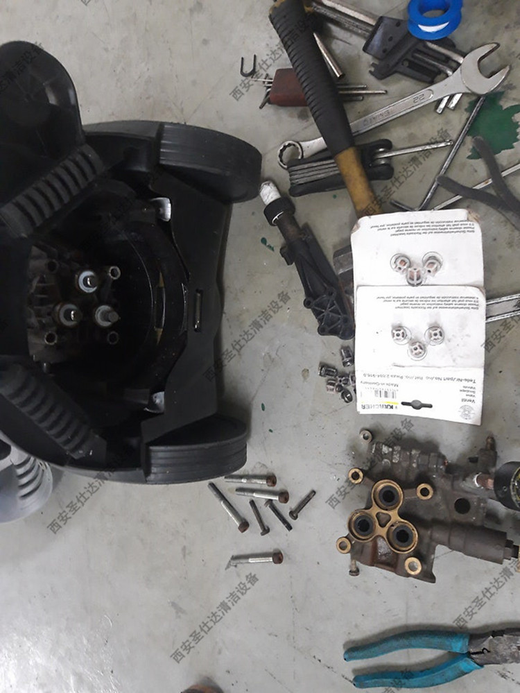 德国凯驰高压清洗机HD6-15C维修更换单向阀 (4).jpg