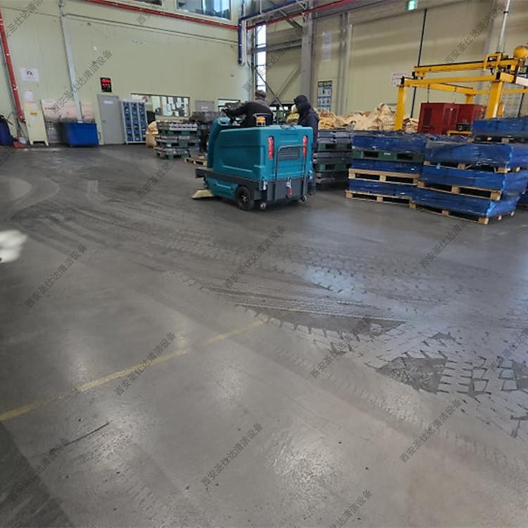 西安工业厂房电动清扫车 (1).jpg