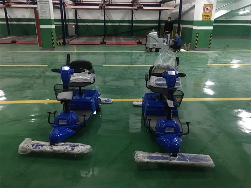 停车场驾驶式电动尘推车03.jpg