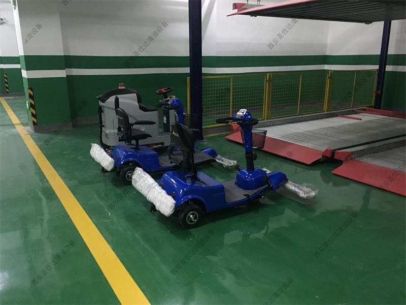 停车场驾驶式电动尘推车04.jpg