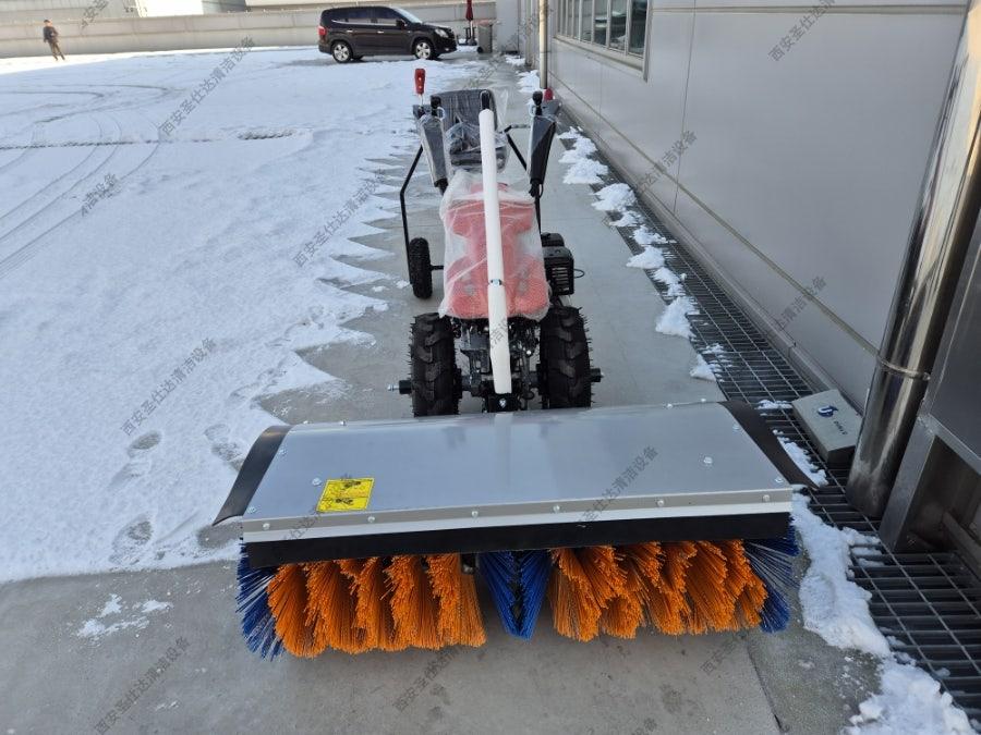 手扶式掃雪機 (1).jpg