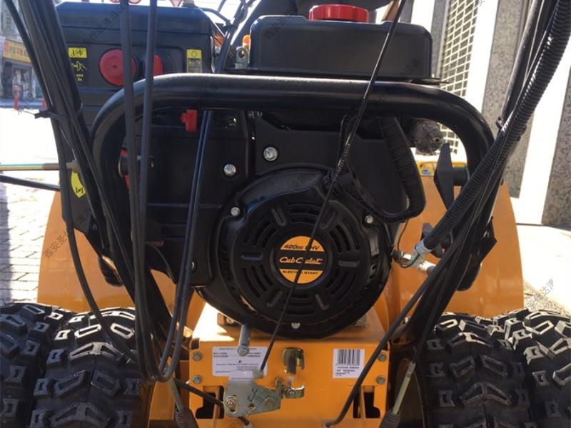 Cub Cadet 945 SWE扬雪机维修 (1).jpg