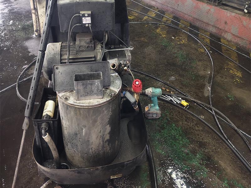 高温高压清洗机维修更换水封 (3).jpg