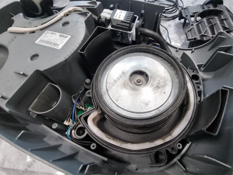 PUZZI8-1卡赫噴抽機維修更換吸水電機 (6).jpg