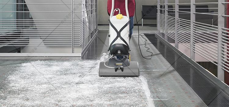 BRS 43500 C地毯清洗机使用.jpg