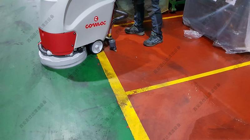 电器厂车间环氧地坪洗地机L20B (2).jpg