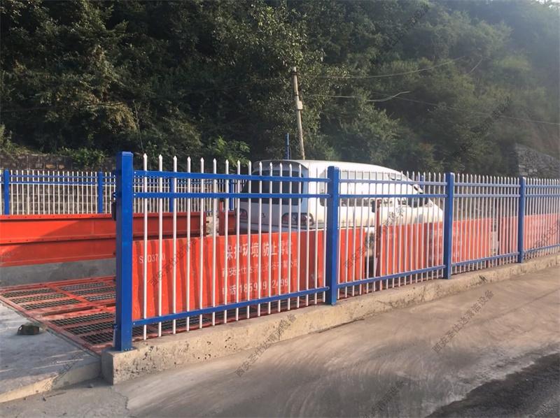 拉煤車全自動沖洗設備 (1).jpg