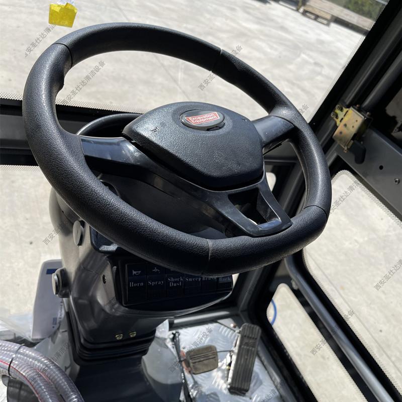 全封闭多功能扫地机 (7).jpg