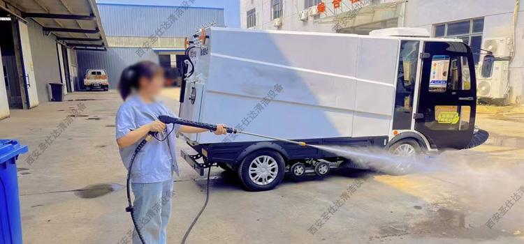 纯吸式电动洗扫车高压水枪.jpg