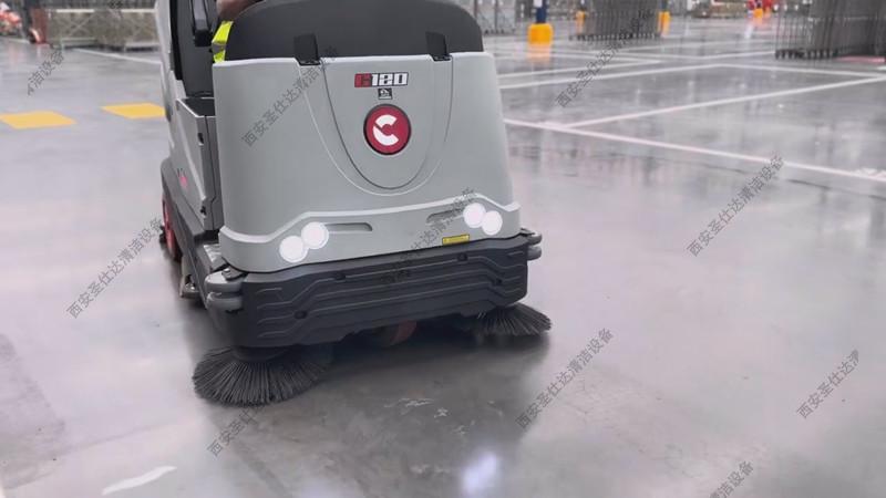 COMAC C120BS洗掃一體機 (3).jpg