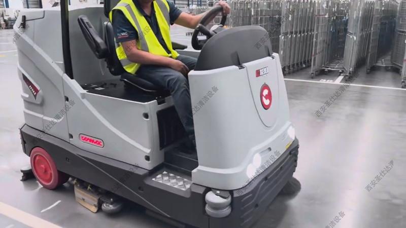 COMAC C120BS洗掃一體機 (1).jpg