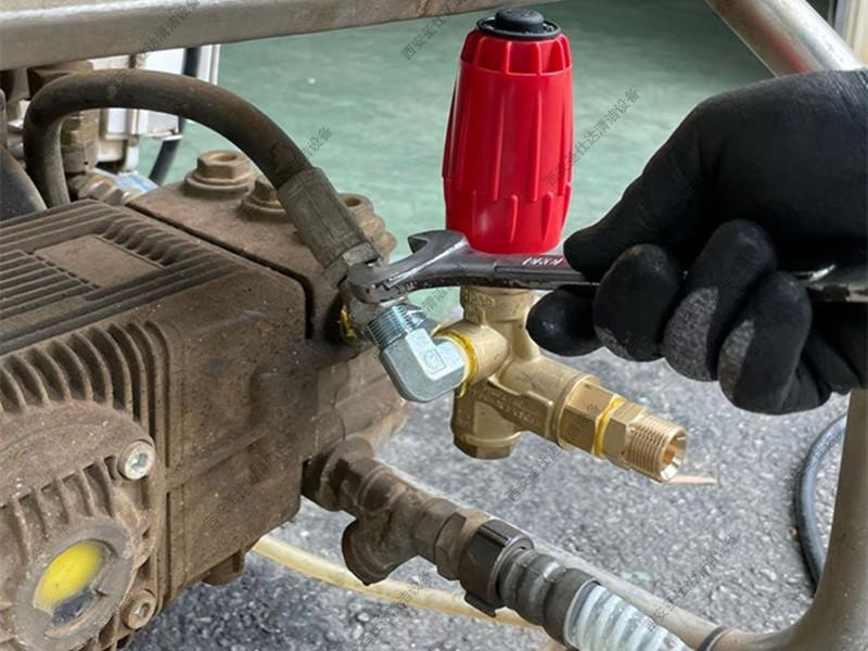 350公斤高压清洗机维修更换水封单向阀调压阀 (4).jpg