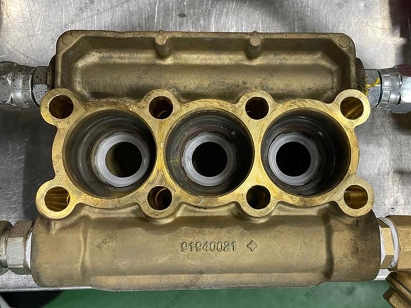 350公斤高压清洗机维修更换水封单向阀调压阀 (7).jpg