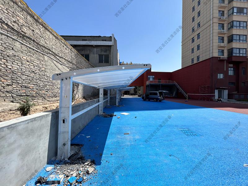 渭南蒲城某小区膜结构棚安装 (5).jpg