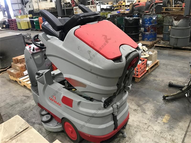 汽车配件长optima100b驾驶式洗地机 (3).JPG