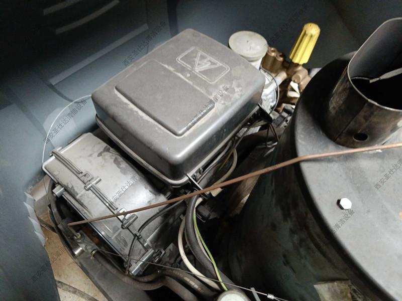 凯驰冷热水高压清洗机HDS12-18-4S维护保养 (4).jpg