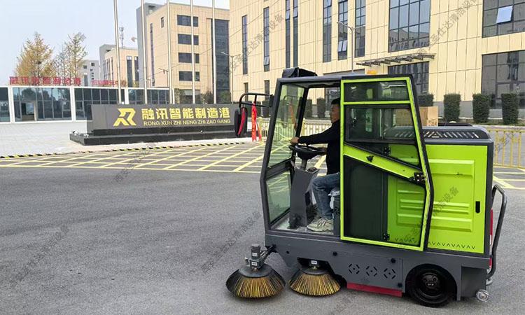 多功能电动扫地车2050使用.jpg