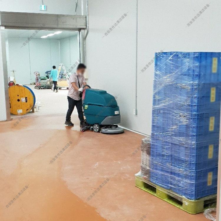 仓库手推式洗地机 (1).jpg