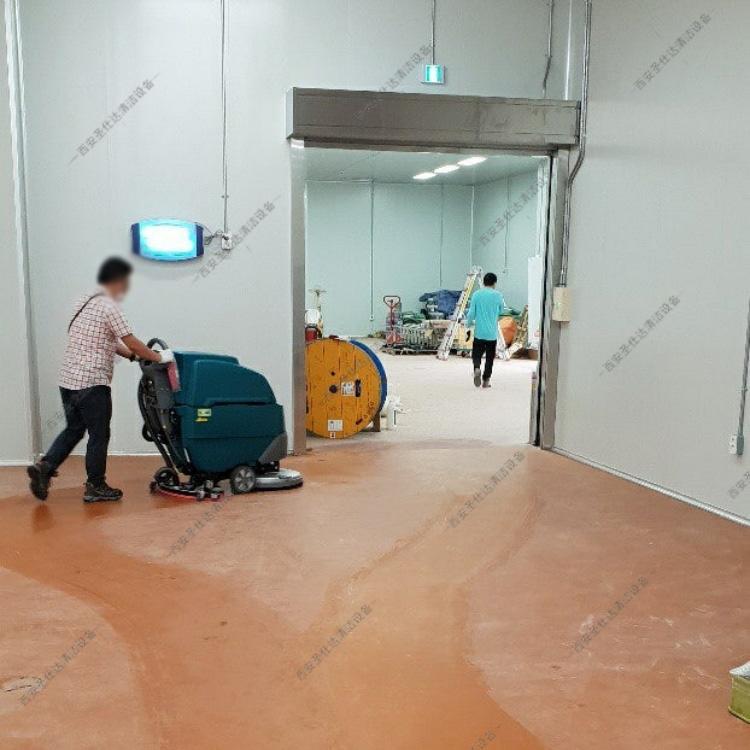 仓库手推式洗地机 (3).jpg