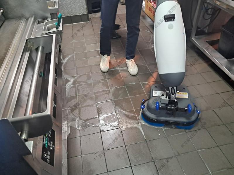 餐厅厨房洗地吸干机 (3).jpg