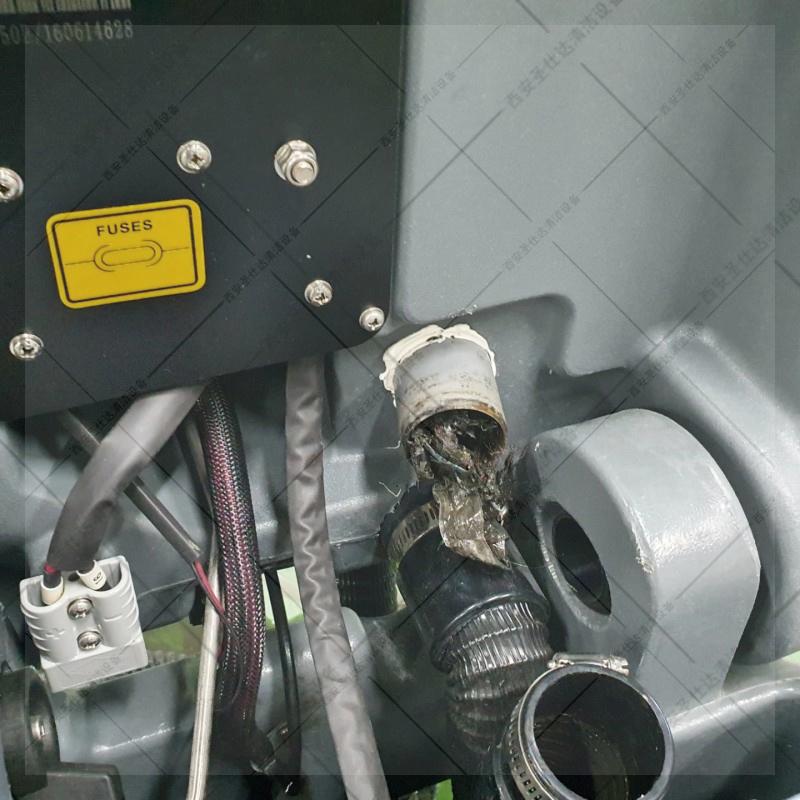 合肥高美GM50B维修更换胶条电瓶吸水电机 (4).jpg