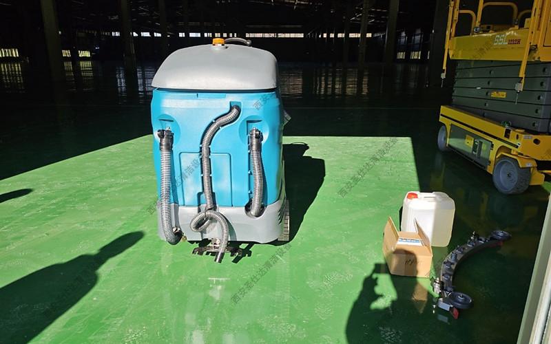 食品厂库房驾驶式洗地机X10 (6)_副本.jpg